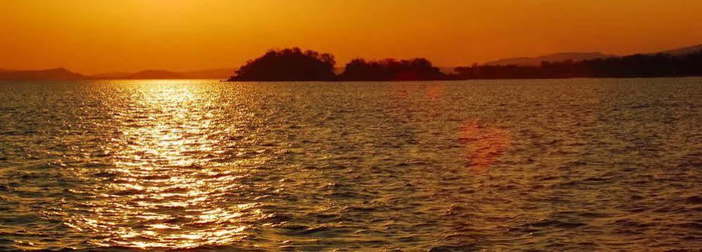 Lake Kariba Inns Сіавонга Екстер'єр фото